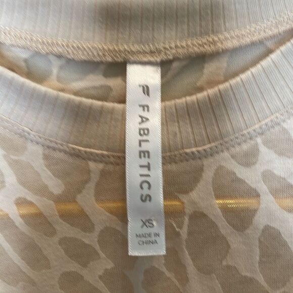 Fabletics Allison Mock Neck Long-Sleeve Top XS - Picture 5 of 7